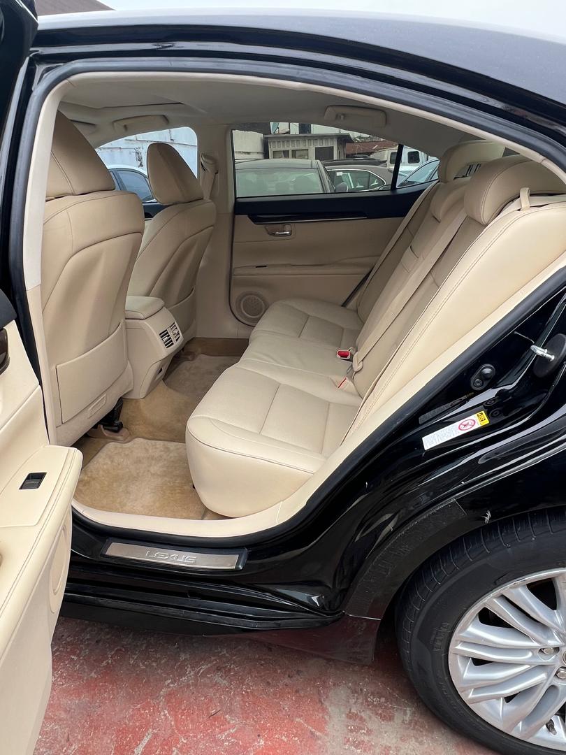 2014 Lexus ES350